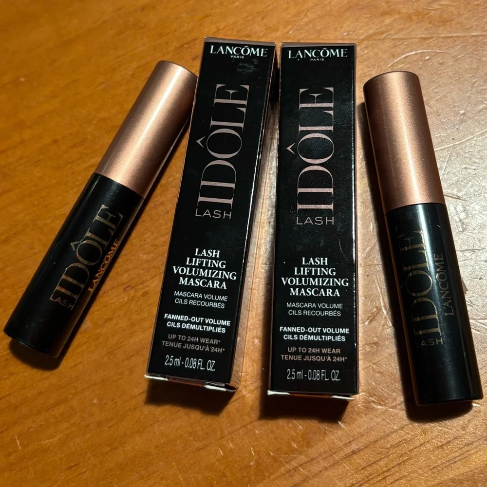 2 Lancôme Lash Idole Volumizing Mascaras
